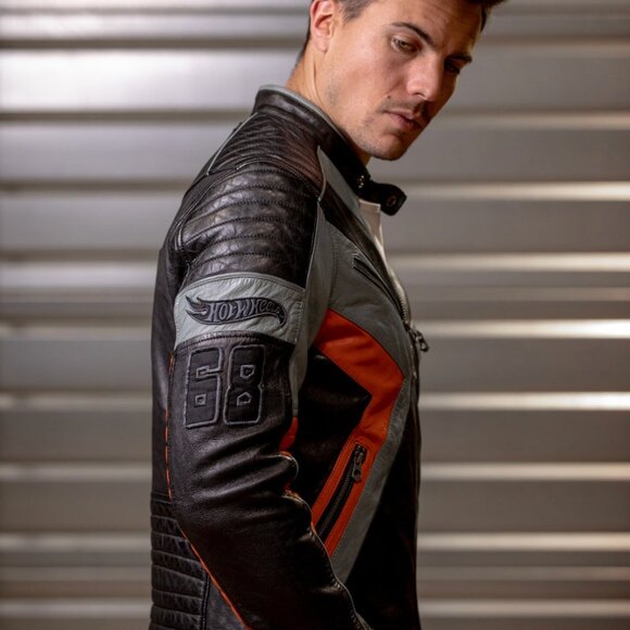 Limited edition Luis Fonsi x Hot Wheels Leather Jacket and Hot Wheels Bronco - Picture 9 of 16